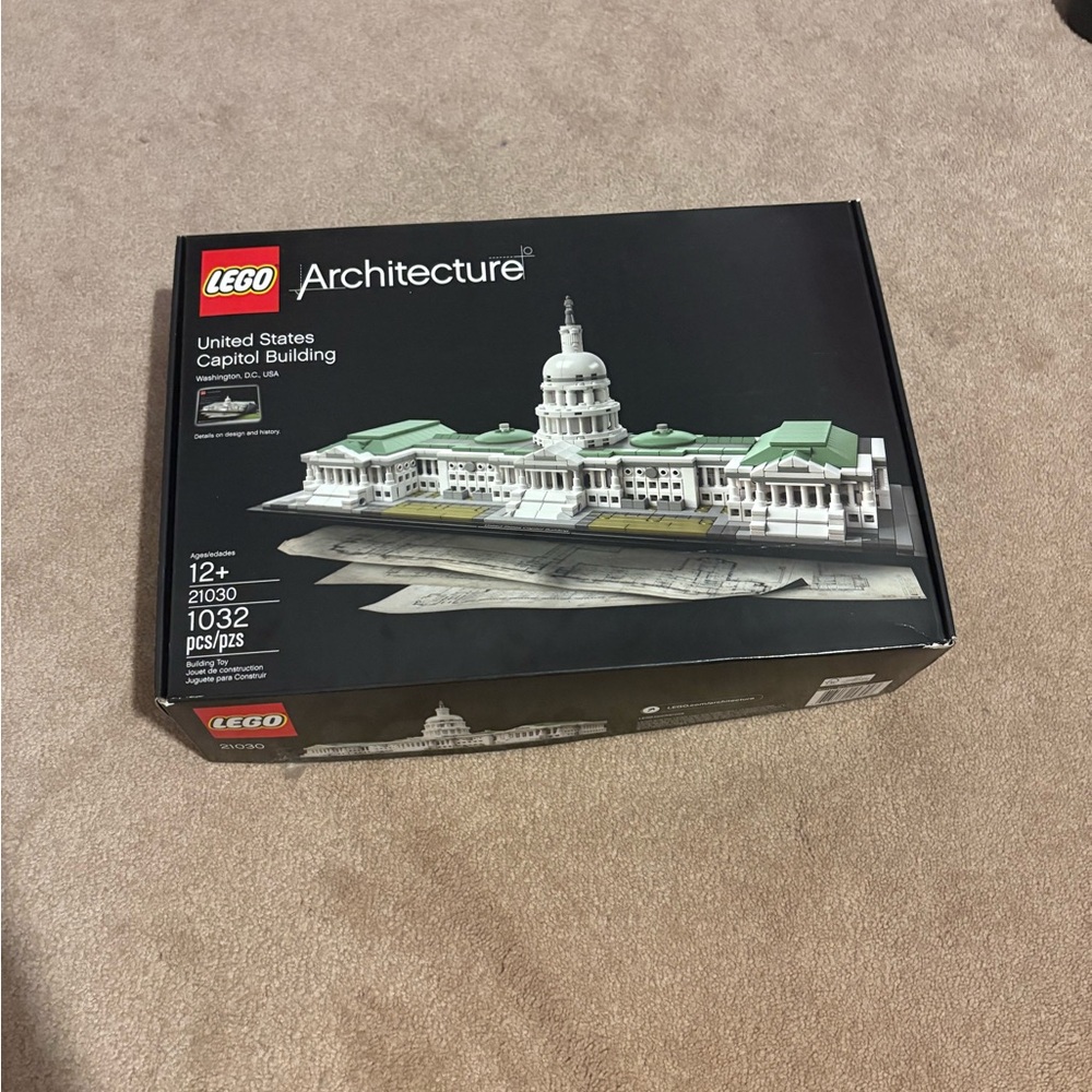 NWT Retired LEGO Capitol Building Set